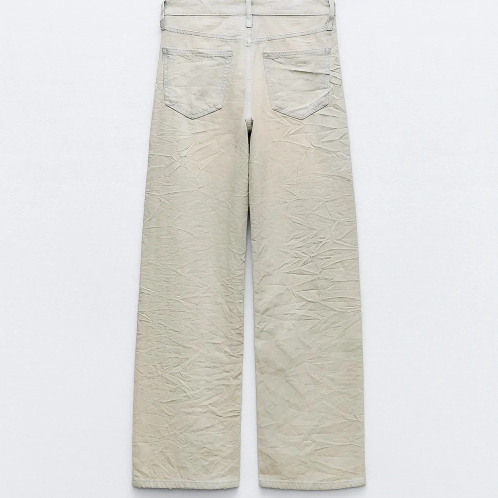 Zara Jeans NWT TRF Mid Wrinkle Effect Coated Jeans - Picture 4 of 4